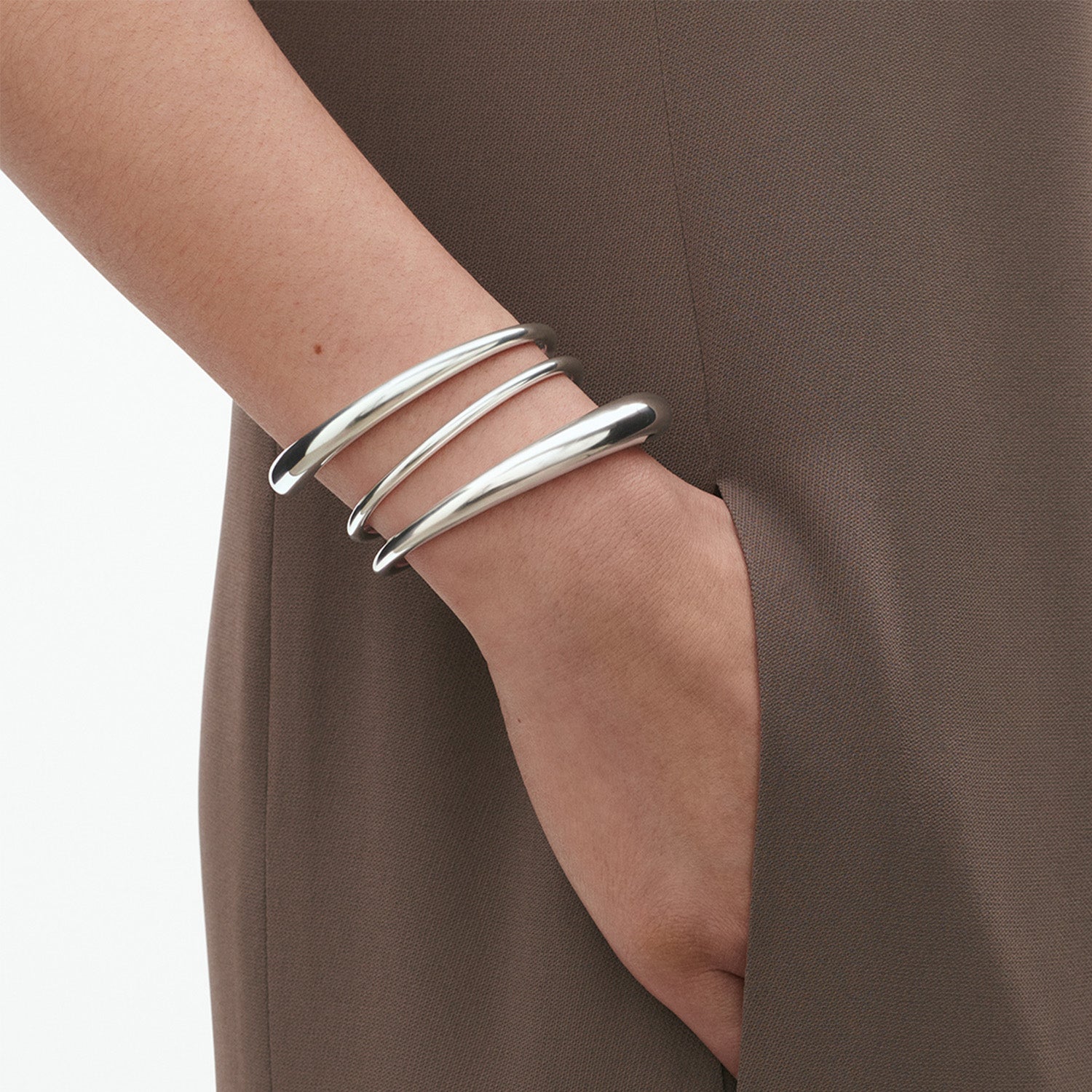 DETAIL232672